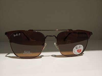Ray-Ban-1