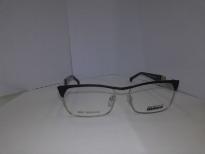 Romeo-8900-5